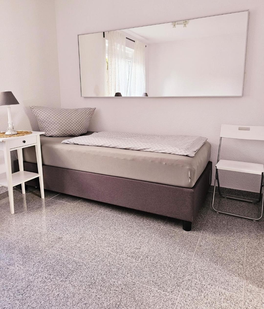 Ferienwohnung Sinsheim Buitenkant foto